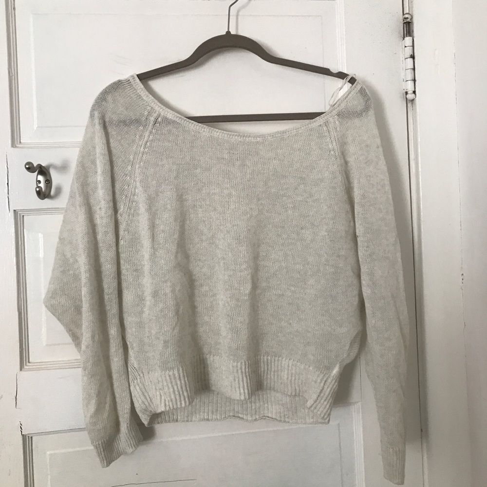 AEO CROPPED SWEATER.